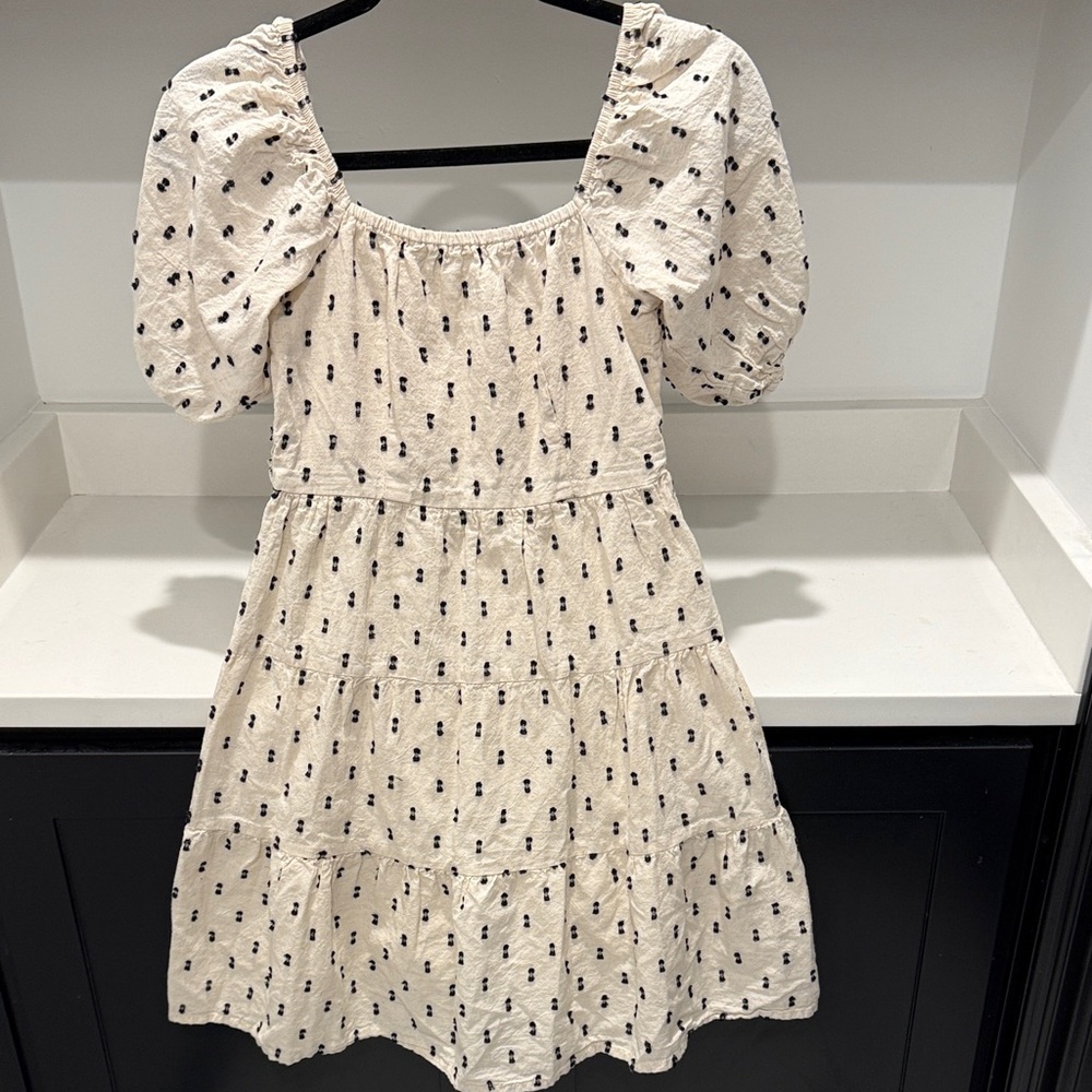Sim & Sam Polka Dot Milkmaid Linen Cotton Dress with tiered puff sleeves. Size S